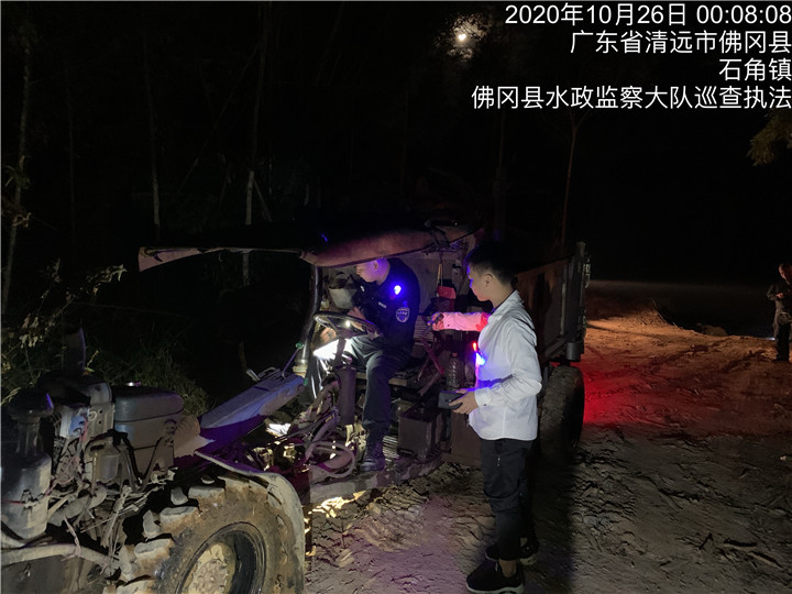 10.25晚上图5_720.jpg