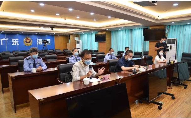 发布会2.png