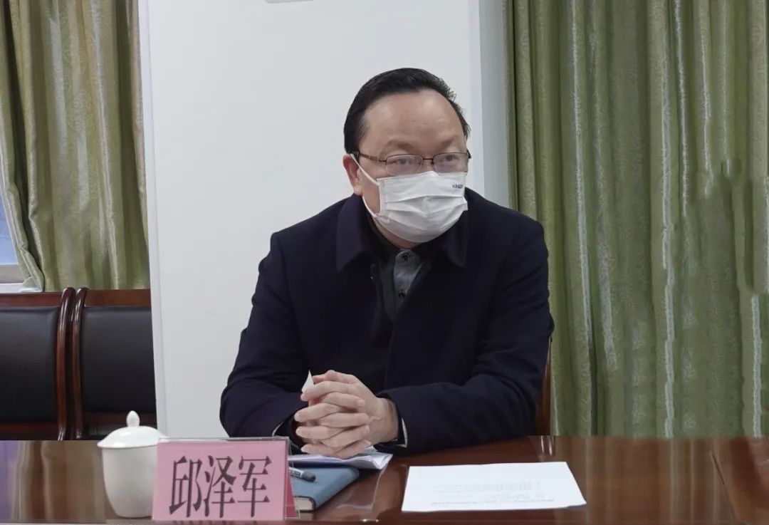 邱泽军到市信访局调研信访工作