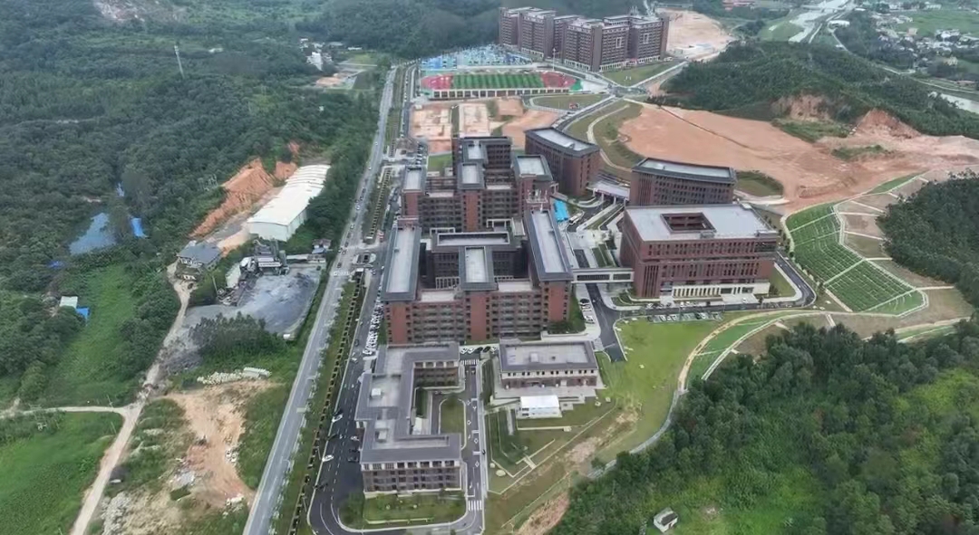 图2：广州城建职业学院佛冈校区建设工程.jpg
