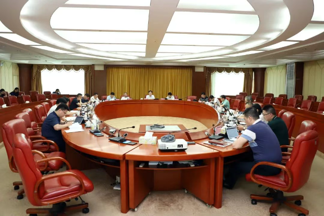 将精神文明建设融入园区高质量发展全局 高新区党工委召开2025年第12次（扩大）会议