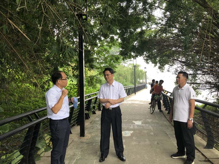 全面推行河长制工作专刊之十五 清远市委书记,市总河长殷昭举开展巡河