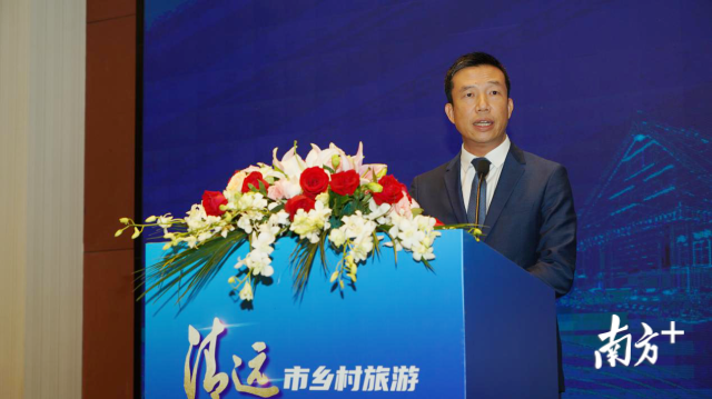 清新区区委常委、副区长李灿成