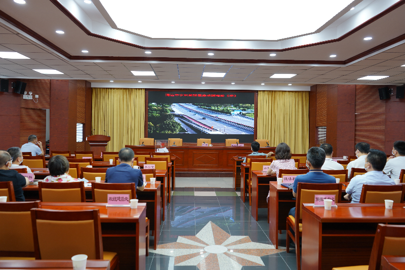 2022年9月9日，清远市水利局在局八楼会议室组织党员干部职工观看廉政微电影.JPG